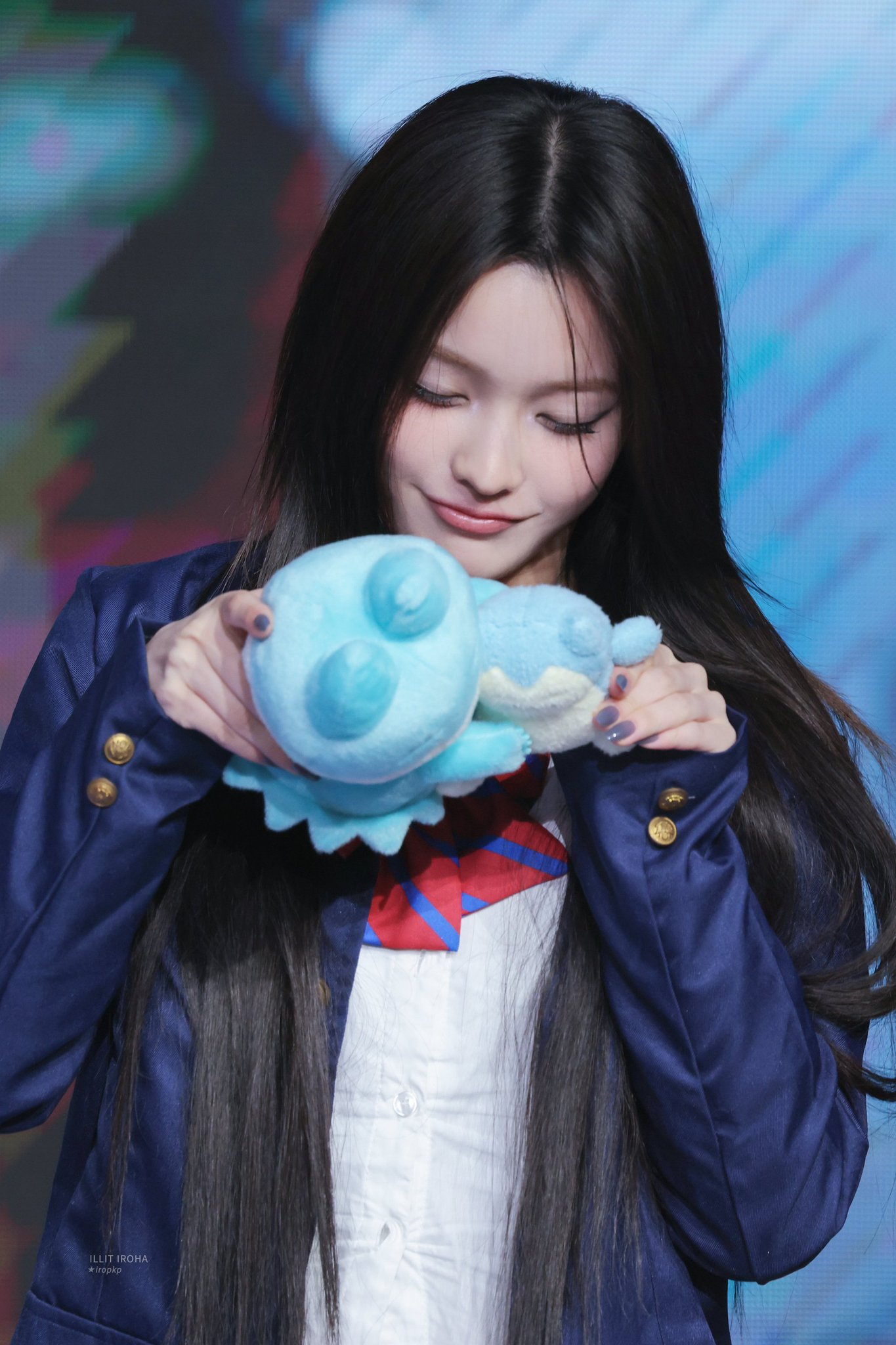 Iroha — 260517 Iroha at Jump Up Fansign HQ Photos | kpopping