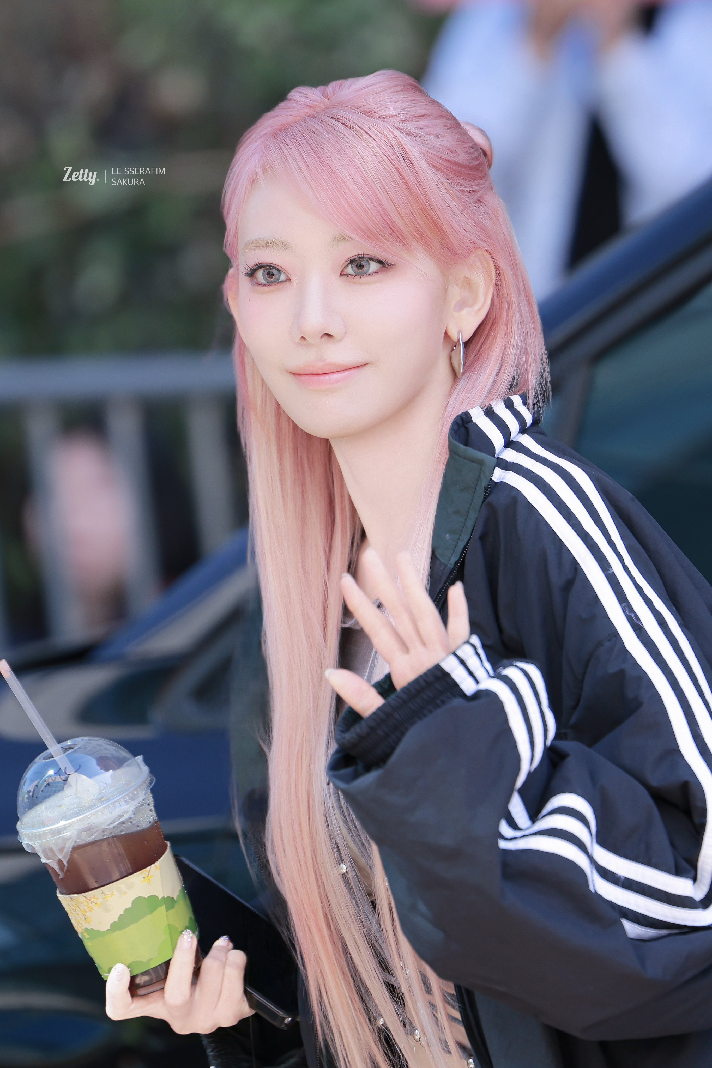 Sakura — 260522 Sakura at KBS Music Bank HQ Photos | kpopping