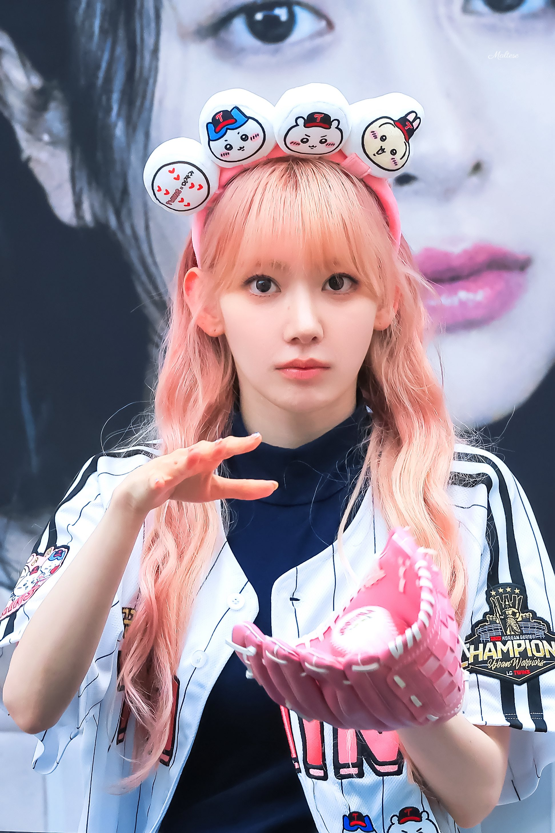 Miyawaki Sakura — 260525 Sakura at Ktown4u Fansign HQ Photos