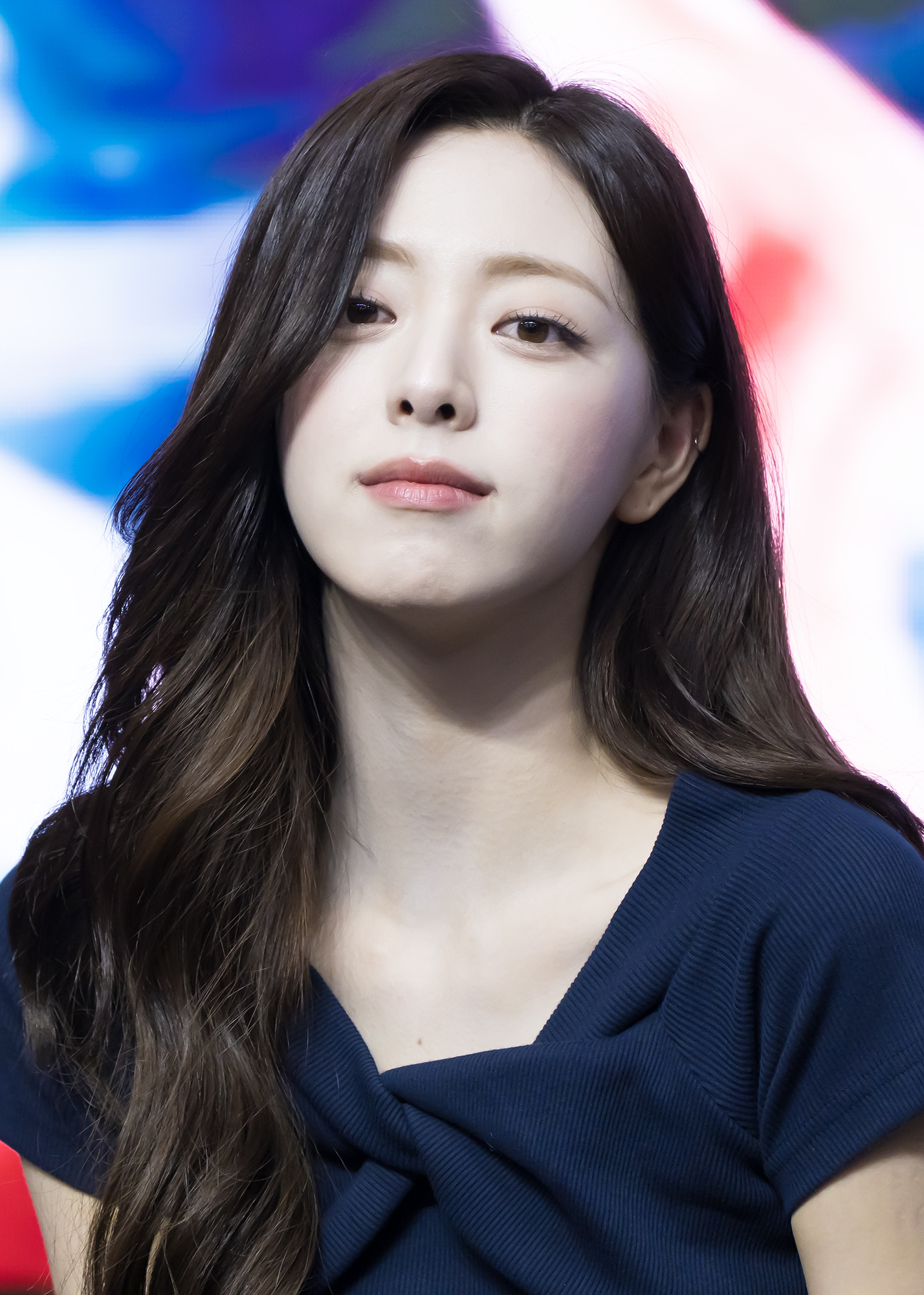 Yuna — 260419 Yuna at ITZY World Tour “TUNNEL VISION” in Sydney D1