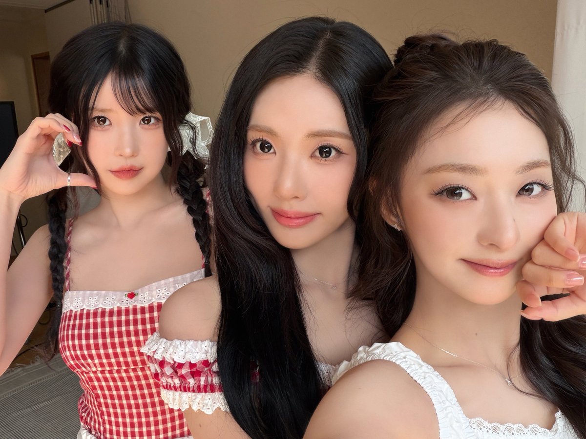 fromis_9 (프로미스나인) — K-pop Group Profile | kpopping