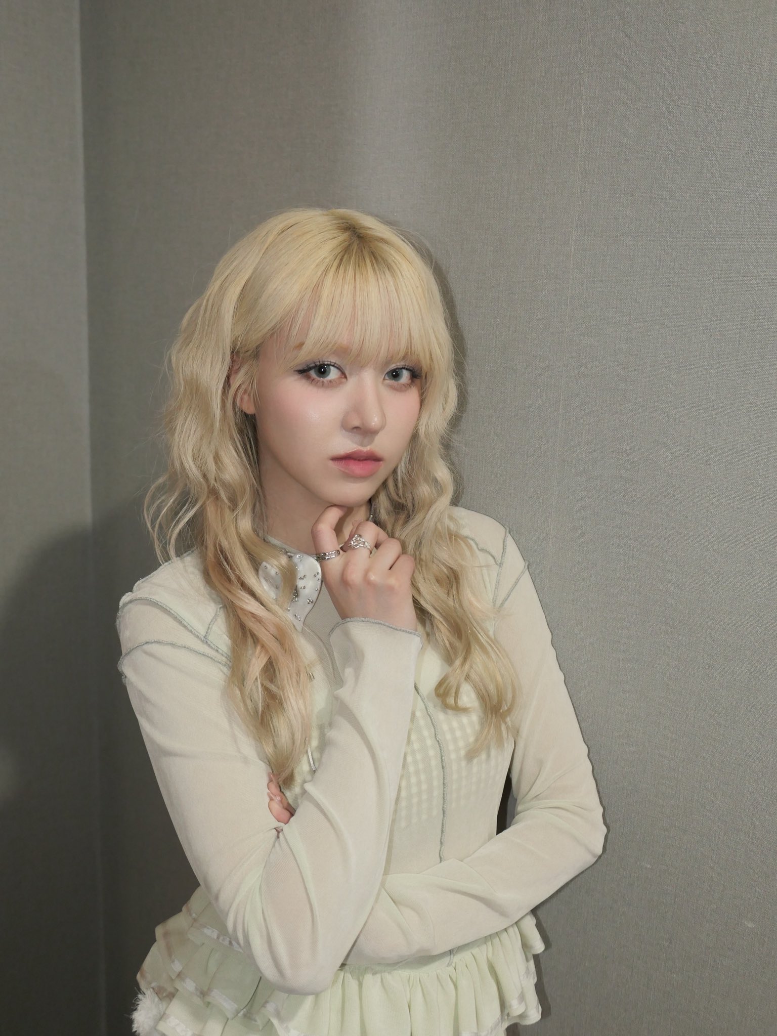 Lily — 241026 - NMIXX Twitter Update with LILY | HAPPY LILY DAY HQ