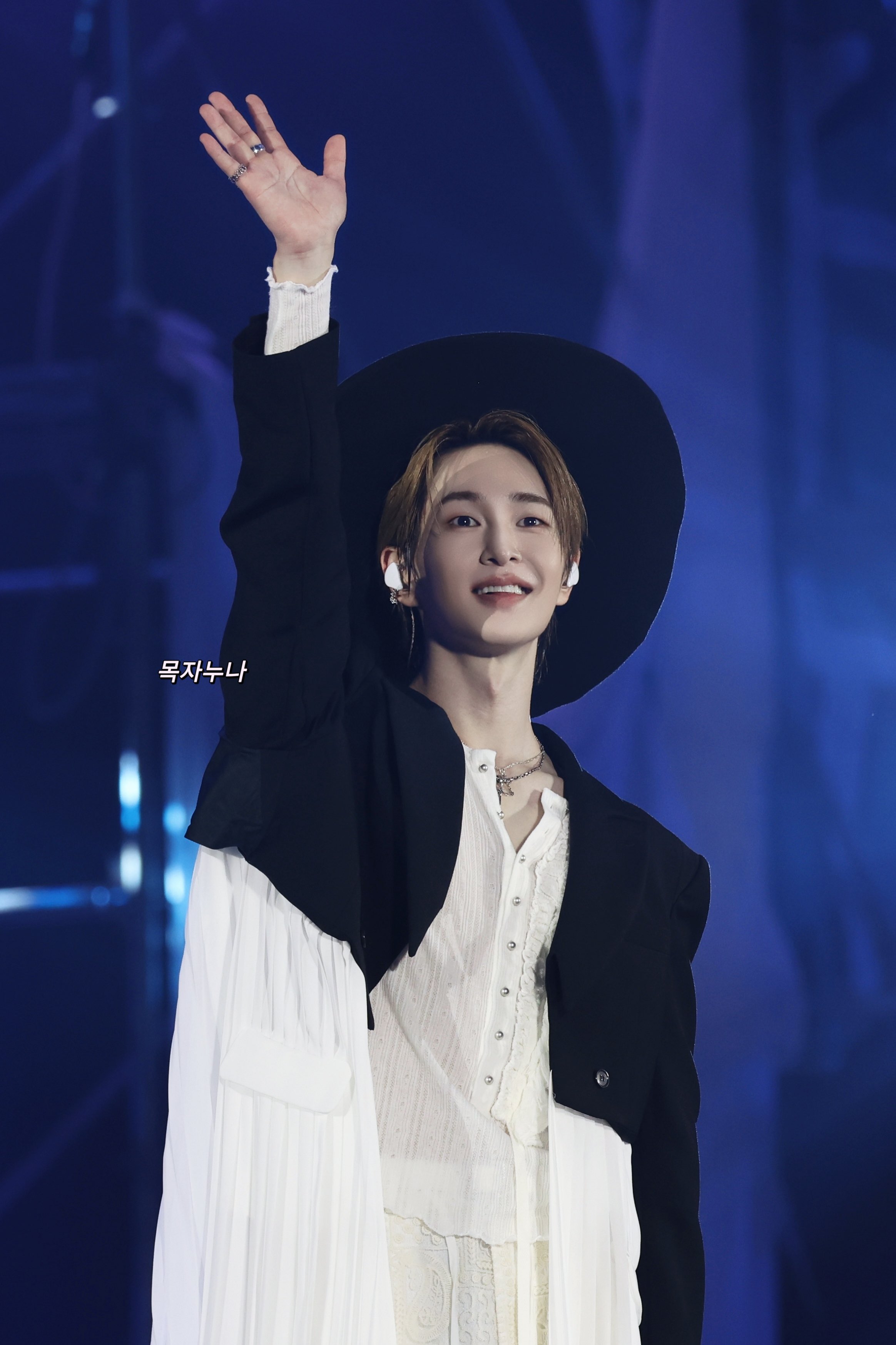Onew — 260531 - ONEW at 2026 SHINee WORLD VIII : [THE INVERT