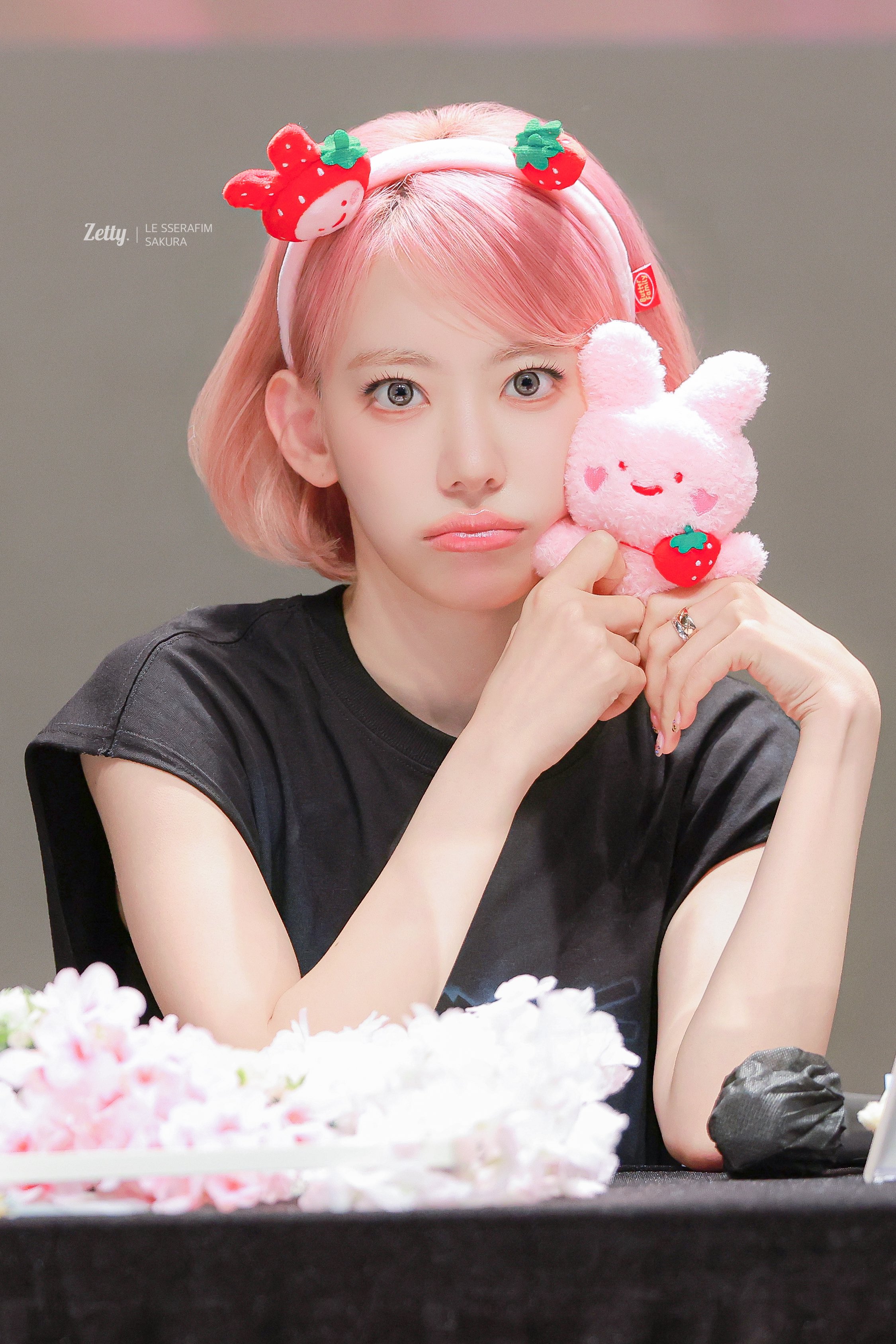 Miyawaki Sakura — 250612 SAKURA at 2025 LE SSERAFIM Tour 'EASY