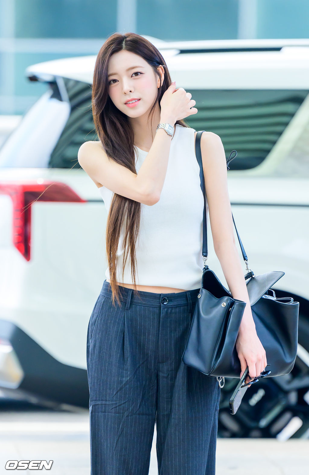 Yuna — 260606 Yuna at ICN Airport HQ Photos | kpopping