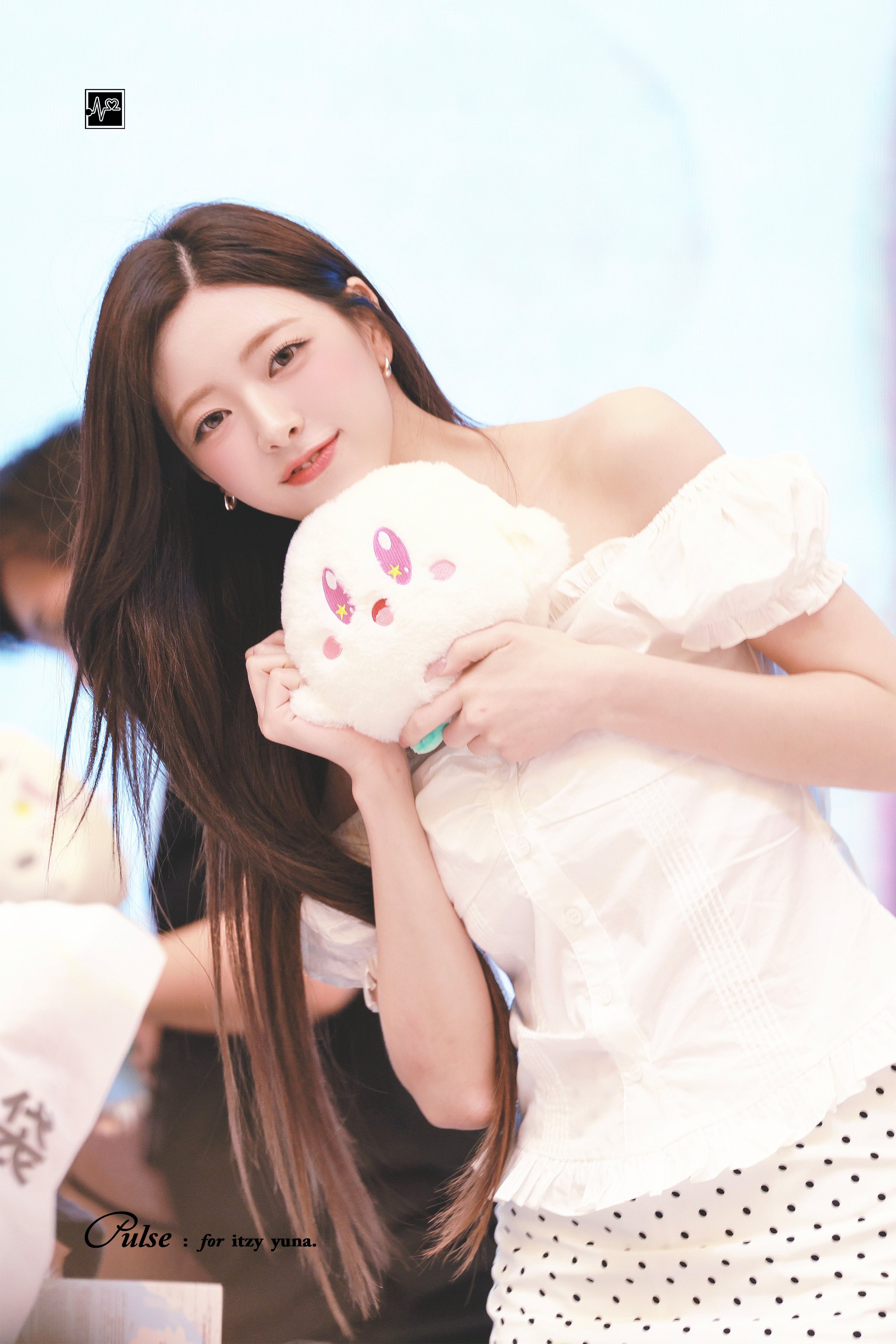 Yuna — 260606 YUNA - at Fansign Event HQ Photos | kpopping