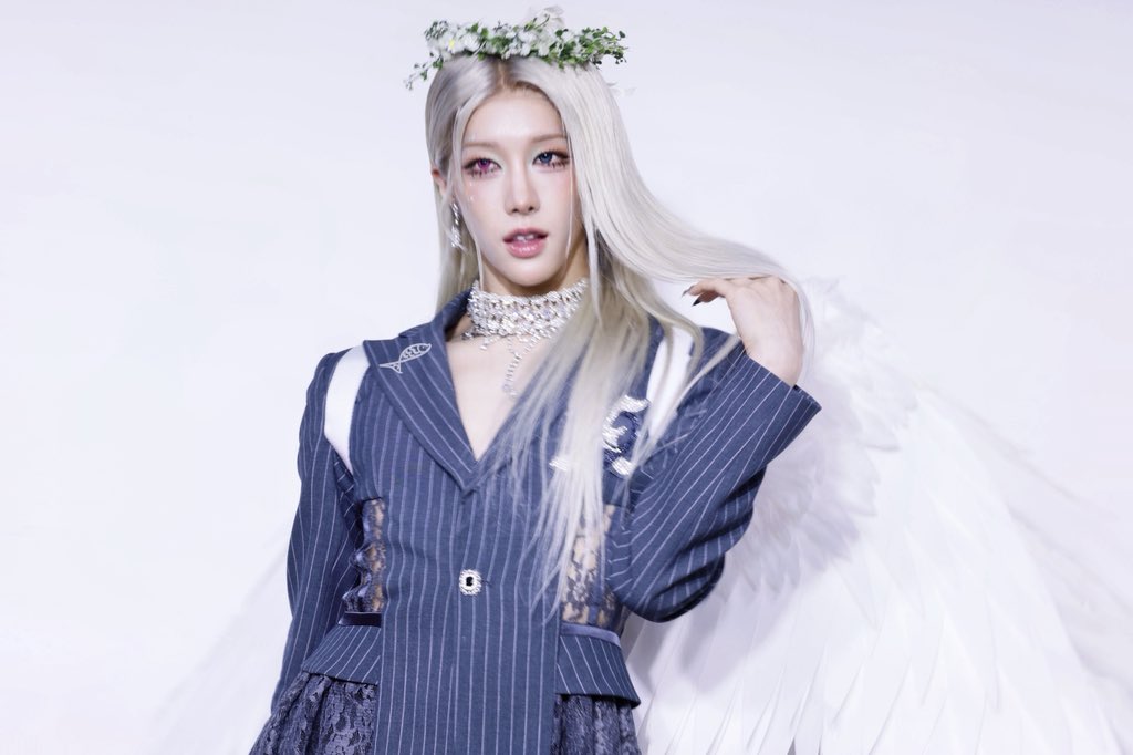 Rui — 260607 Rui at Fansign Event HQ Photos