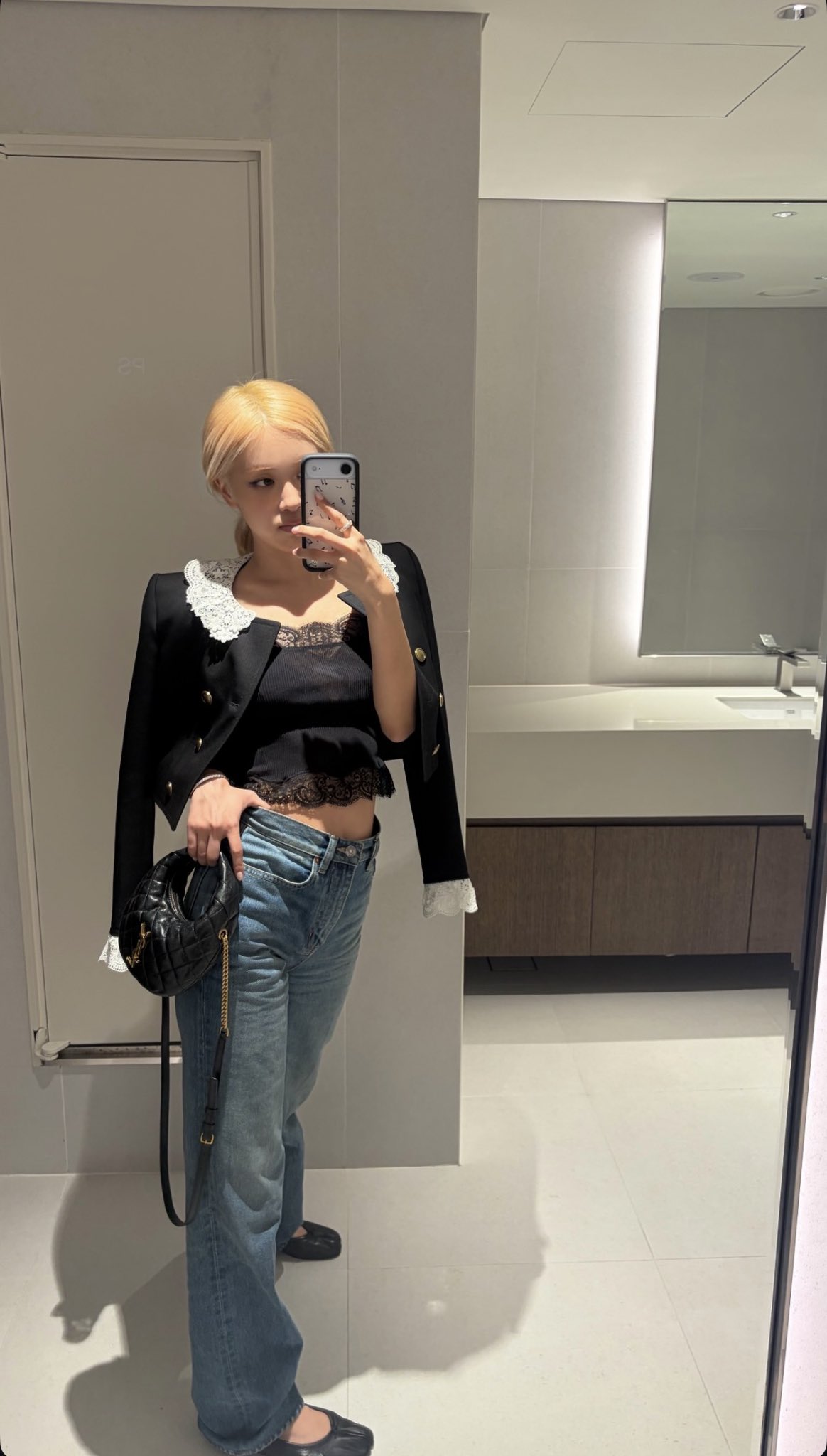 Rosé — 250301 - ROSÉ at the 2025 Saint Laurent x Vanity Fair Pre