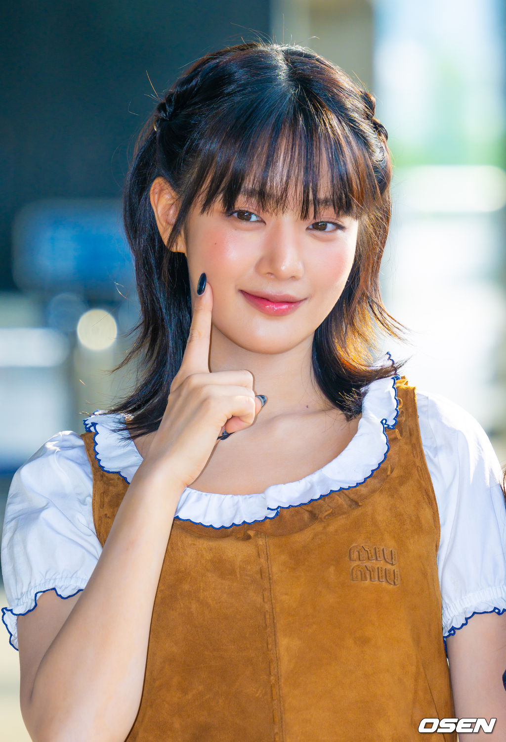 Minnie — 230519 (G)I-DLE Minnie - 'Queencard' at Music Bank HQ