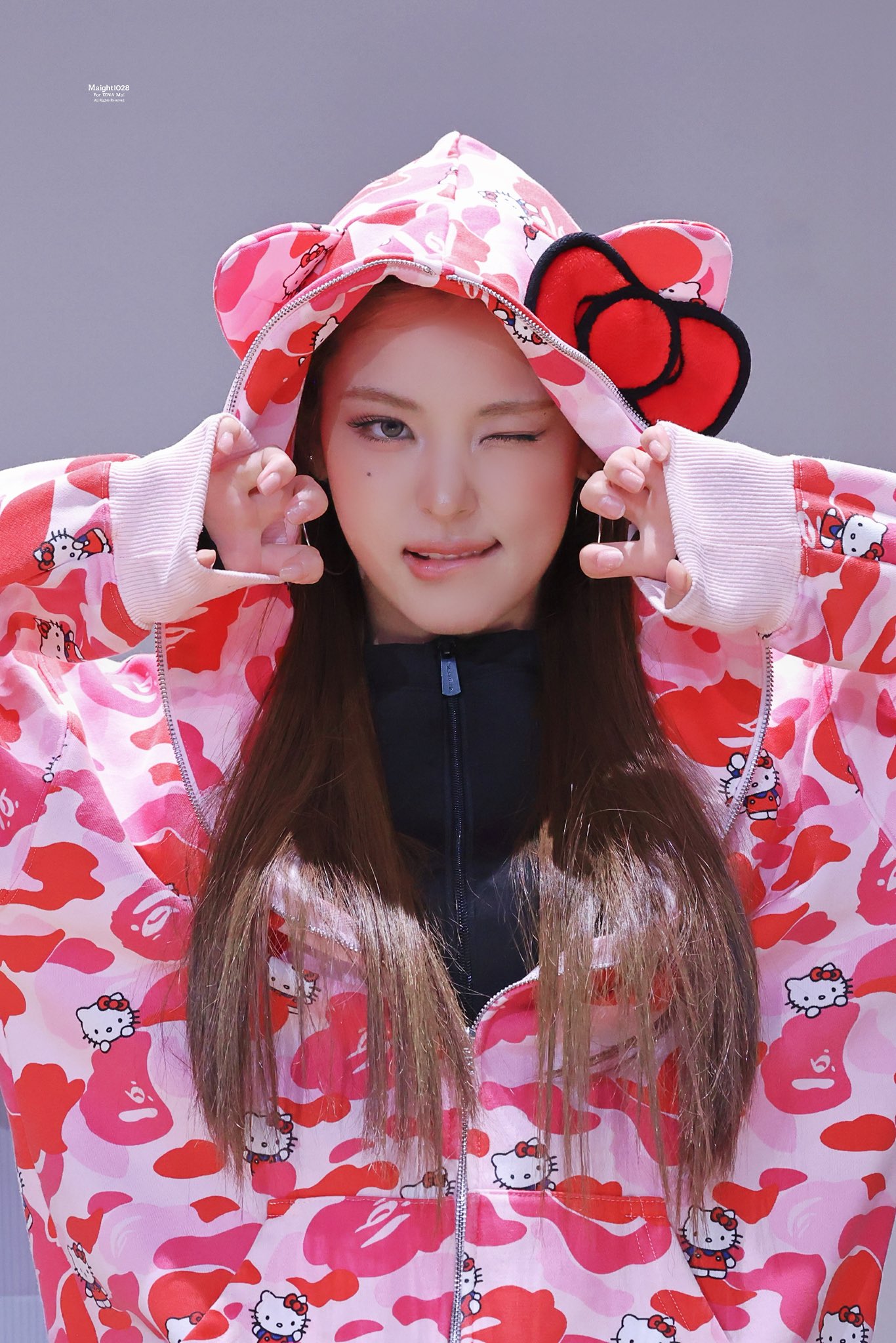 Mai — 260628 Mai at Soundwave Fansign Event HQ Photos | kpopping