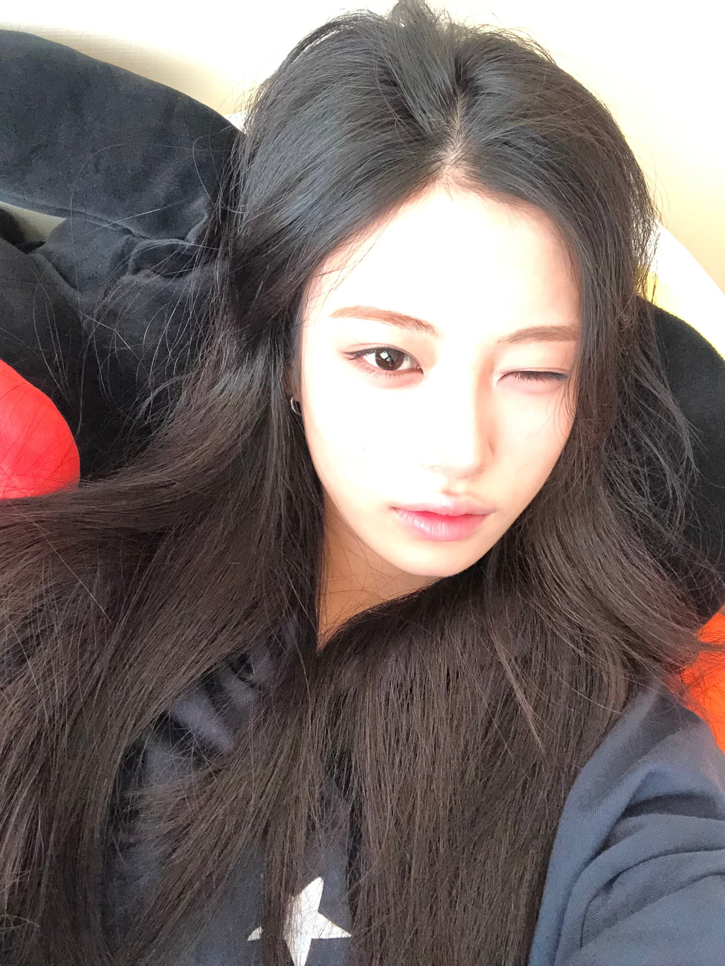 Summer — 260702 Odd Youth Twitter Update - Summer HQ Photos | kpopping