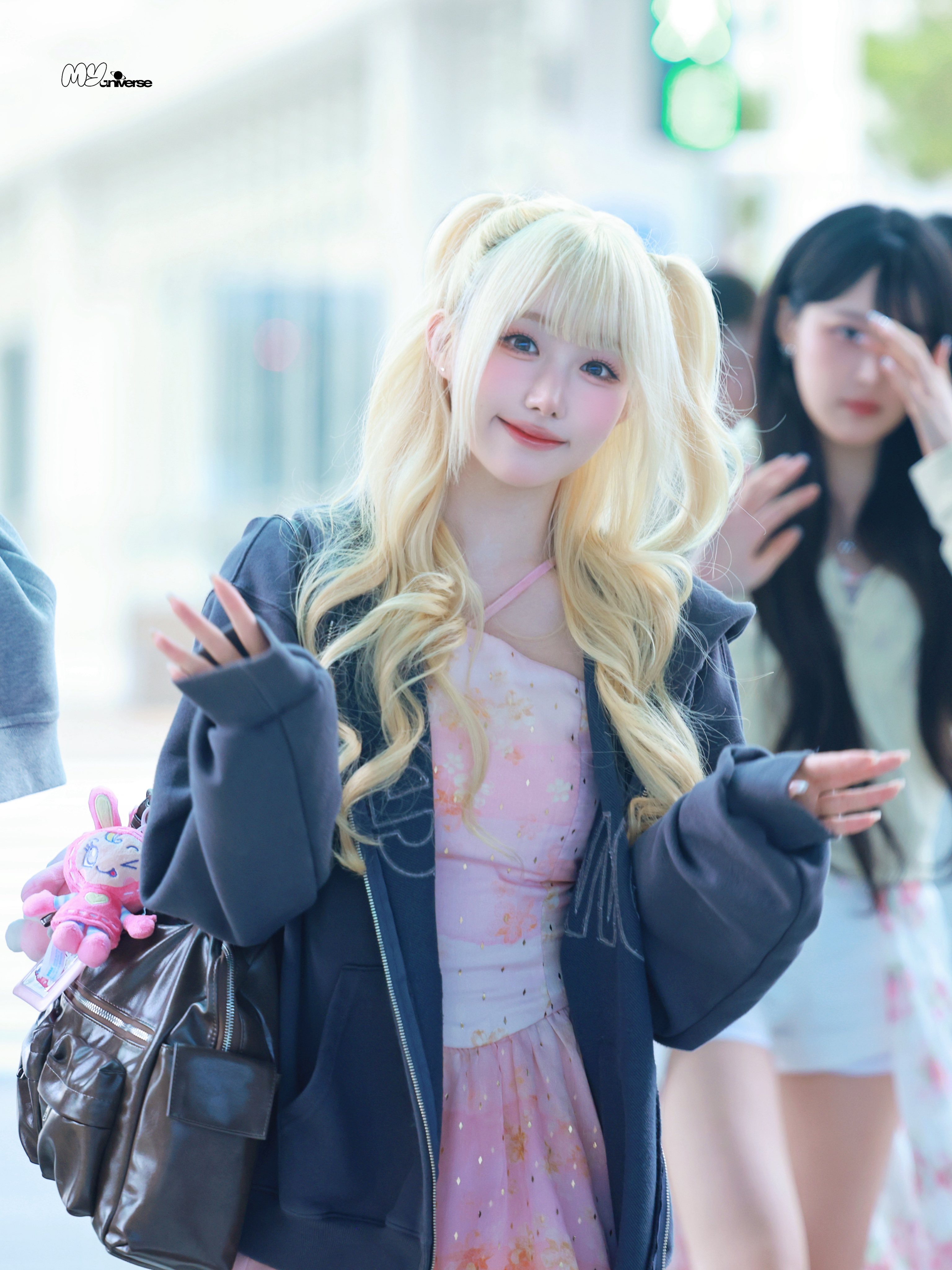 Mei — 250319 - SAY MY NAME Twitter Update with MEI HQ Photos