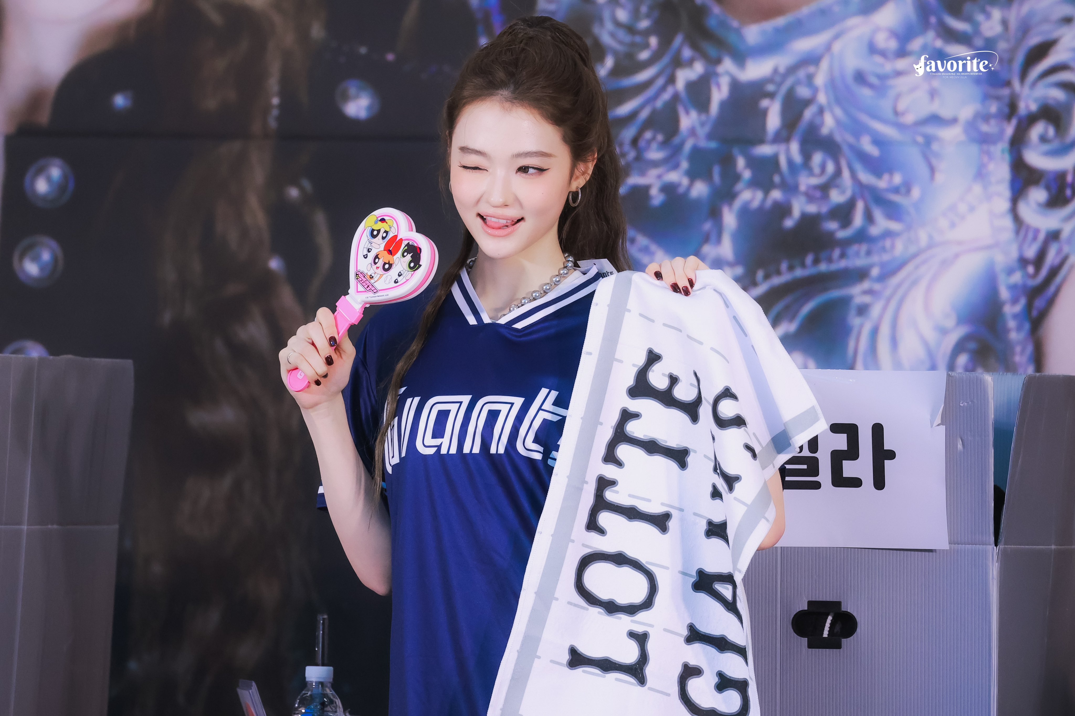 Ella — 260704 Ella at Fansign Event HQ Photos | kpopping