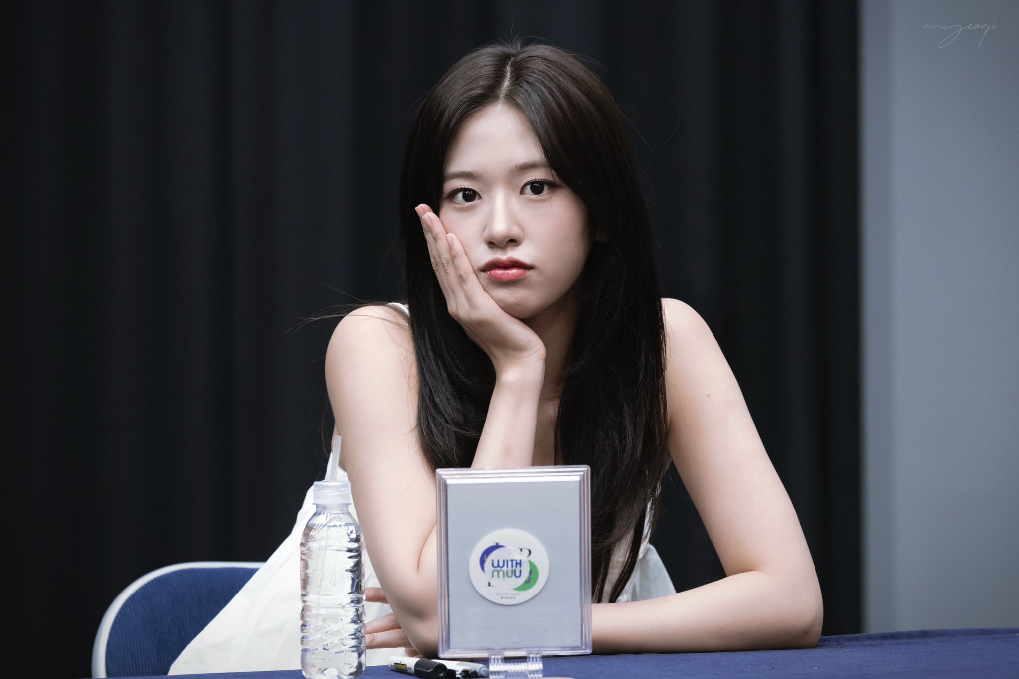 An Yujin — 260712 Yujin at Withmuu Fansign Event HQ Photos