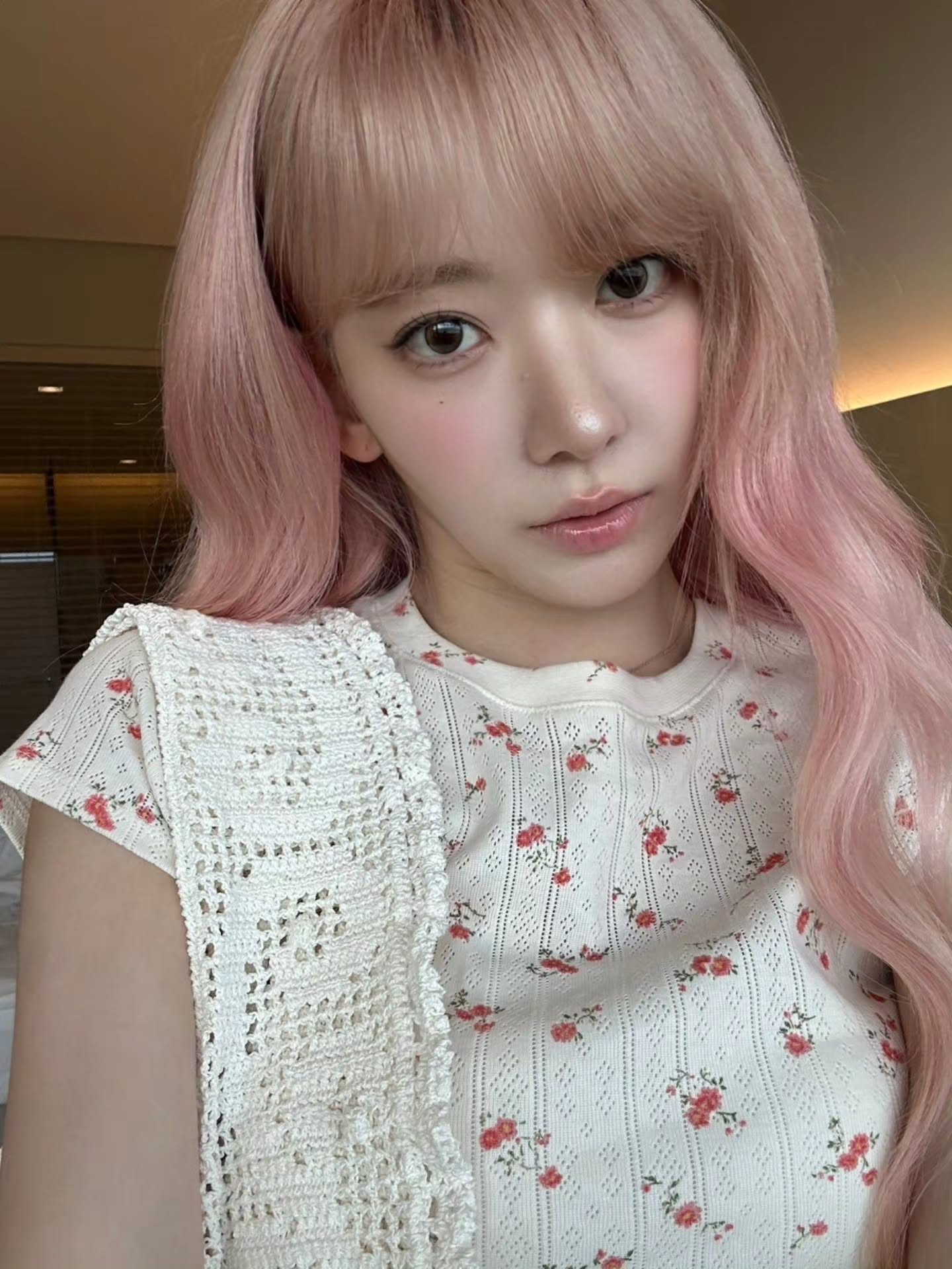 Sakura — 240830 LE SSERAFIM Sakura - 'CRAZY' at Music Bank HQ