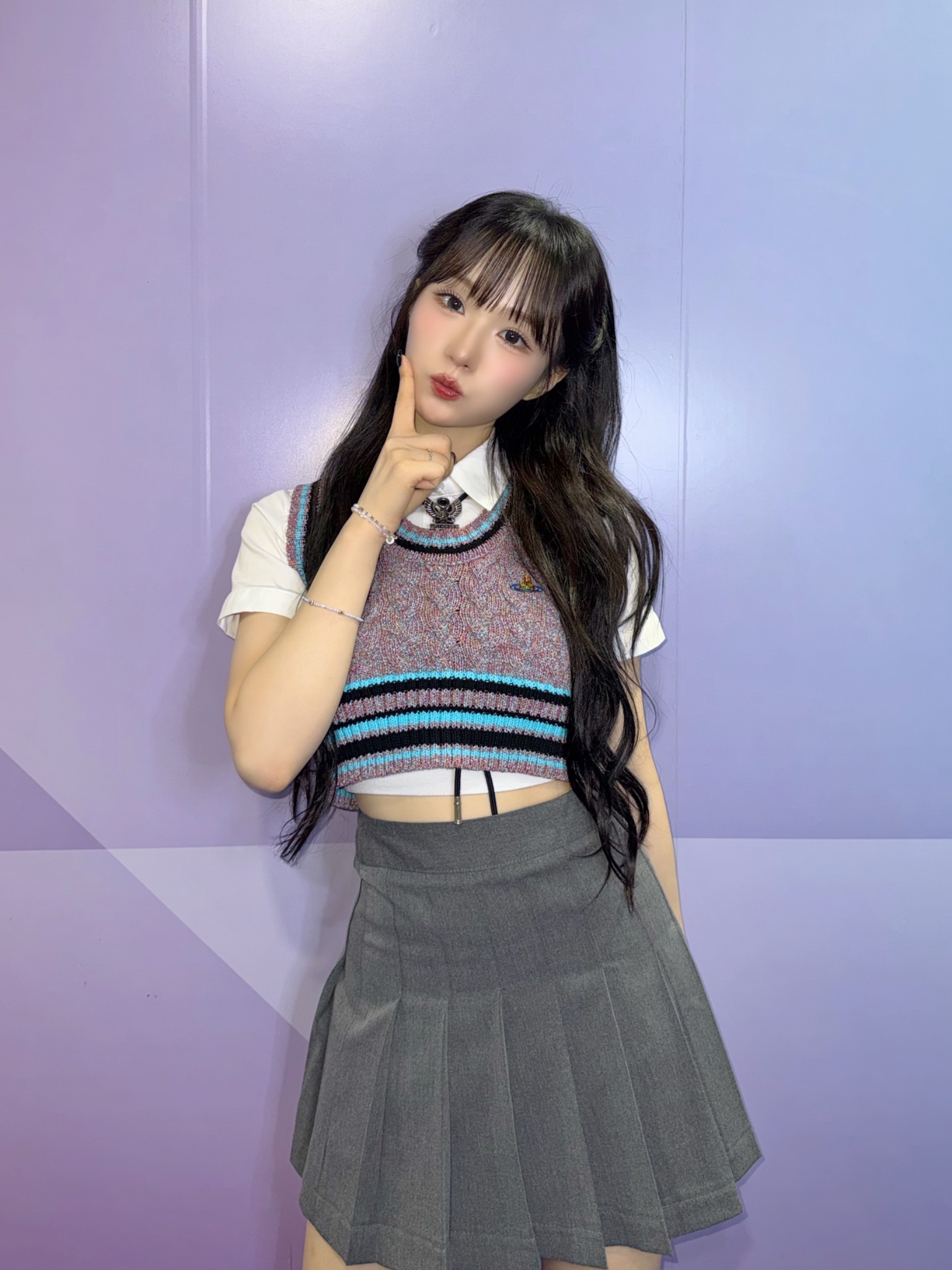 Nana — 230921 EL7Z UP - NANA - Mnet Plus update HQ Photos | kpopping