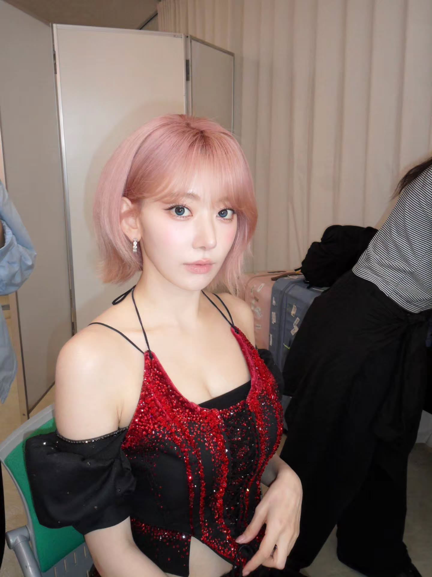 Sakura — 250624 Le Sserafim SAKURA - at 4th Japanese single