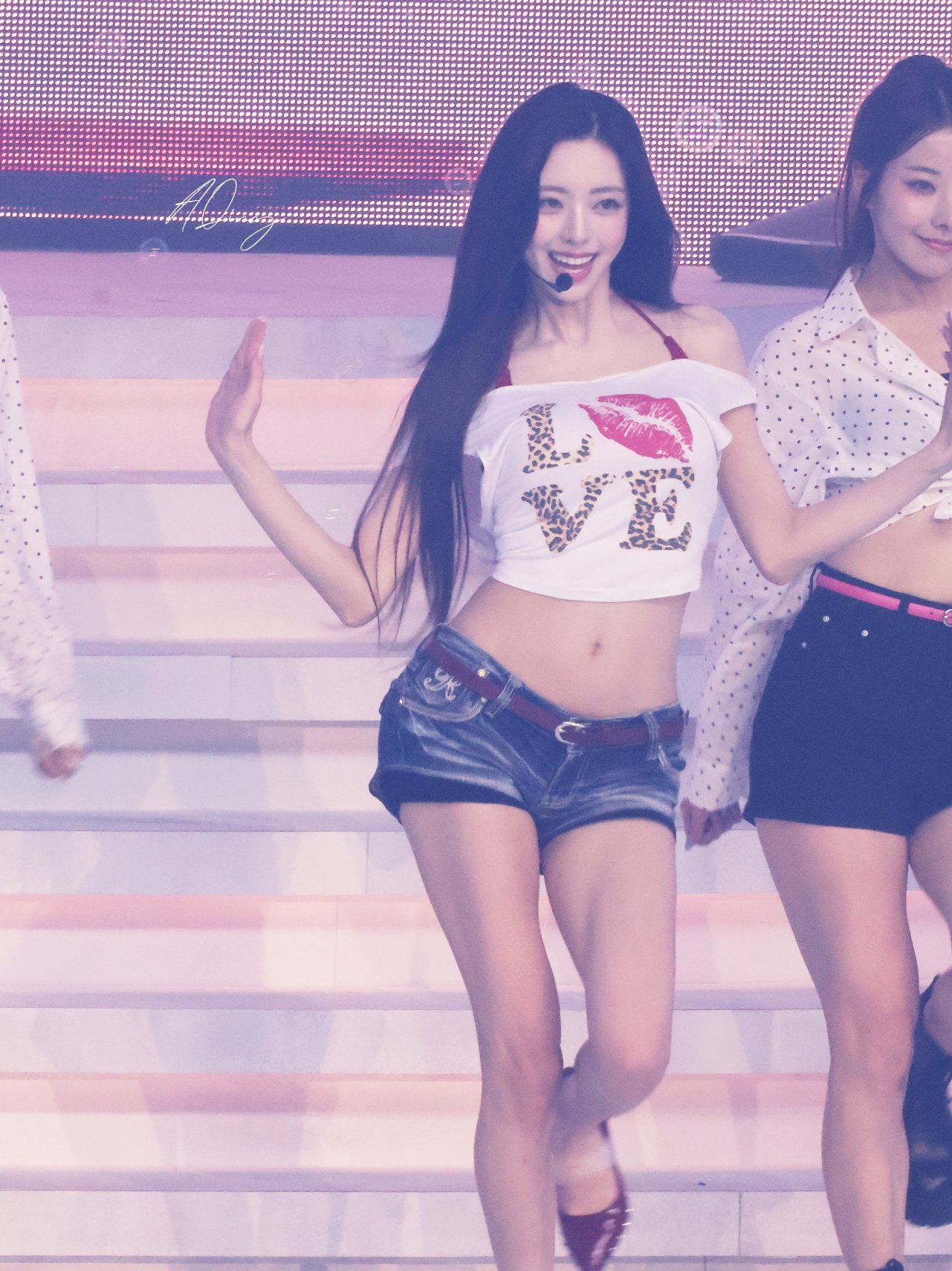 Yuna — 260808 YUNA AT 