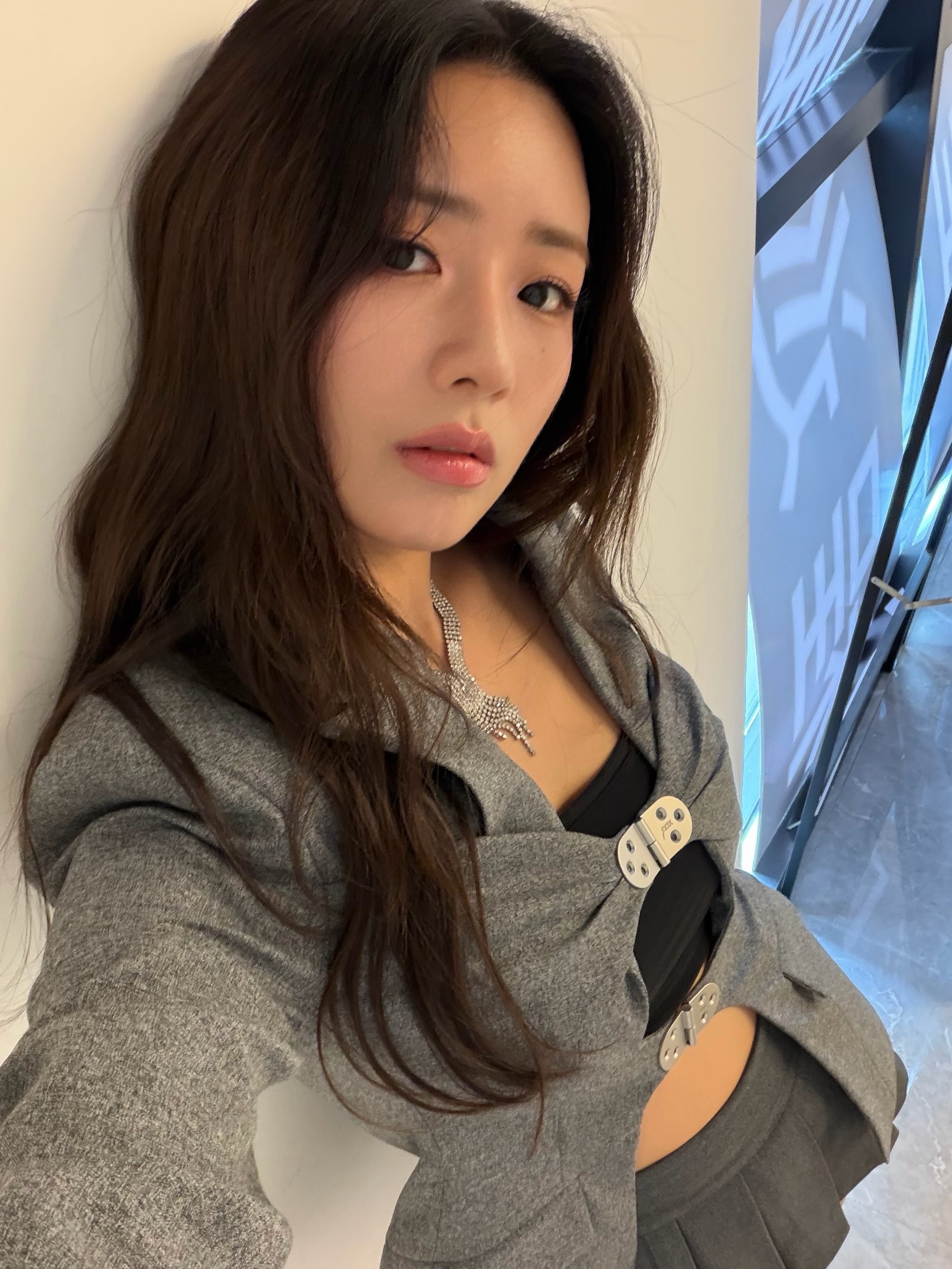 Bomi — 260111 Apink BOMI - 'Love Me More' - at Inkigayo HQ Photos