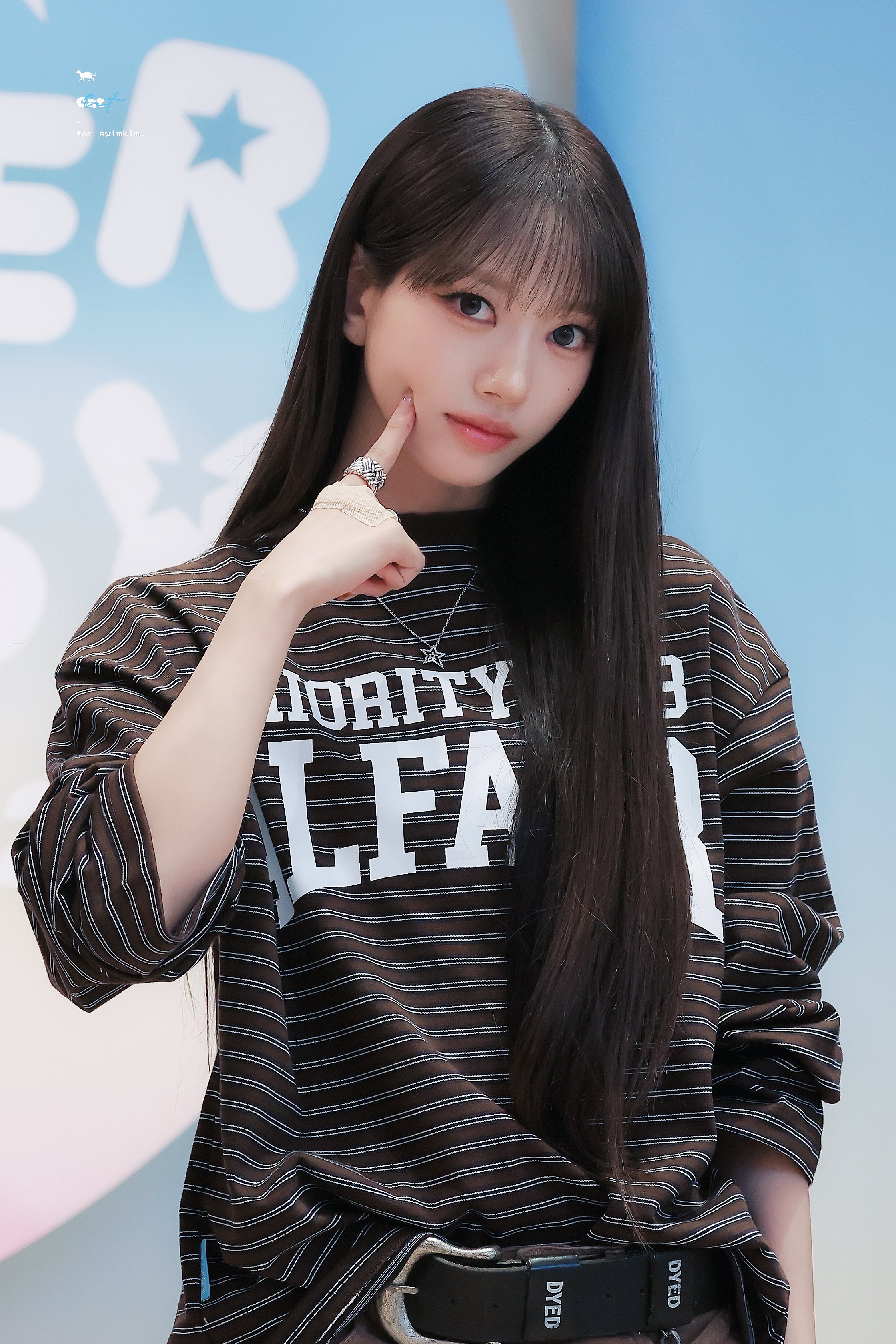 Sooin — 240929 MEOVV SOOIN - 'MEOW' at INKIGAYO HQ Photos