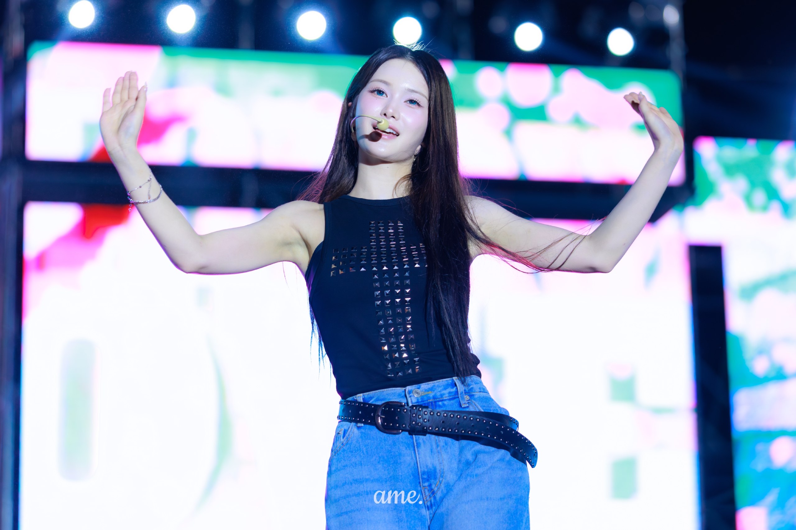 Mayu — 250827 tripleS SNS Update - Mayu HQ Photos