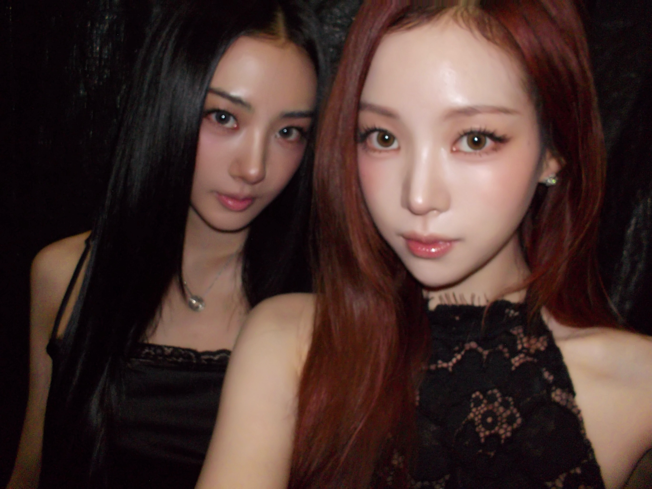 Narin — 251025 Meovv Narin 'BURNING UP' at Music Core HQ Photos