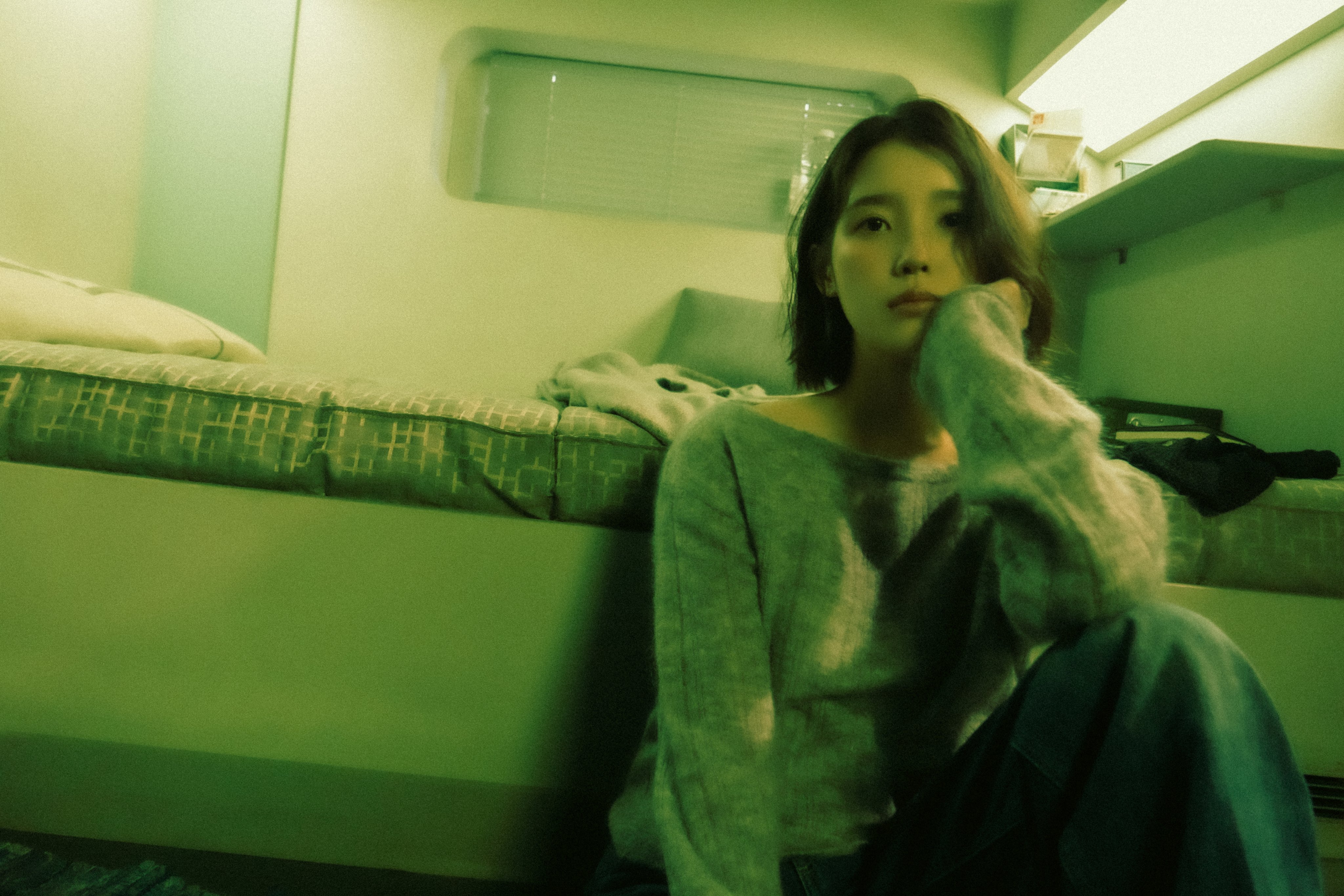 IU — 250814 IU x J.ESTINA Magic Hour Campaign Pictorial HQ Photos