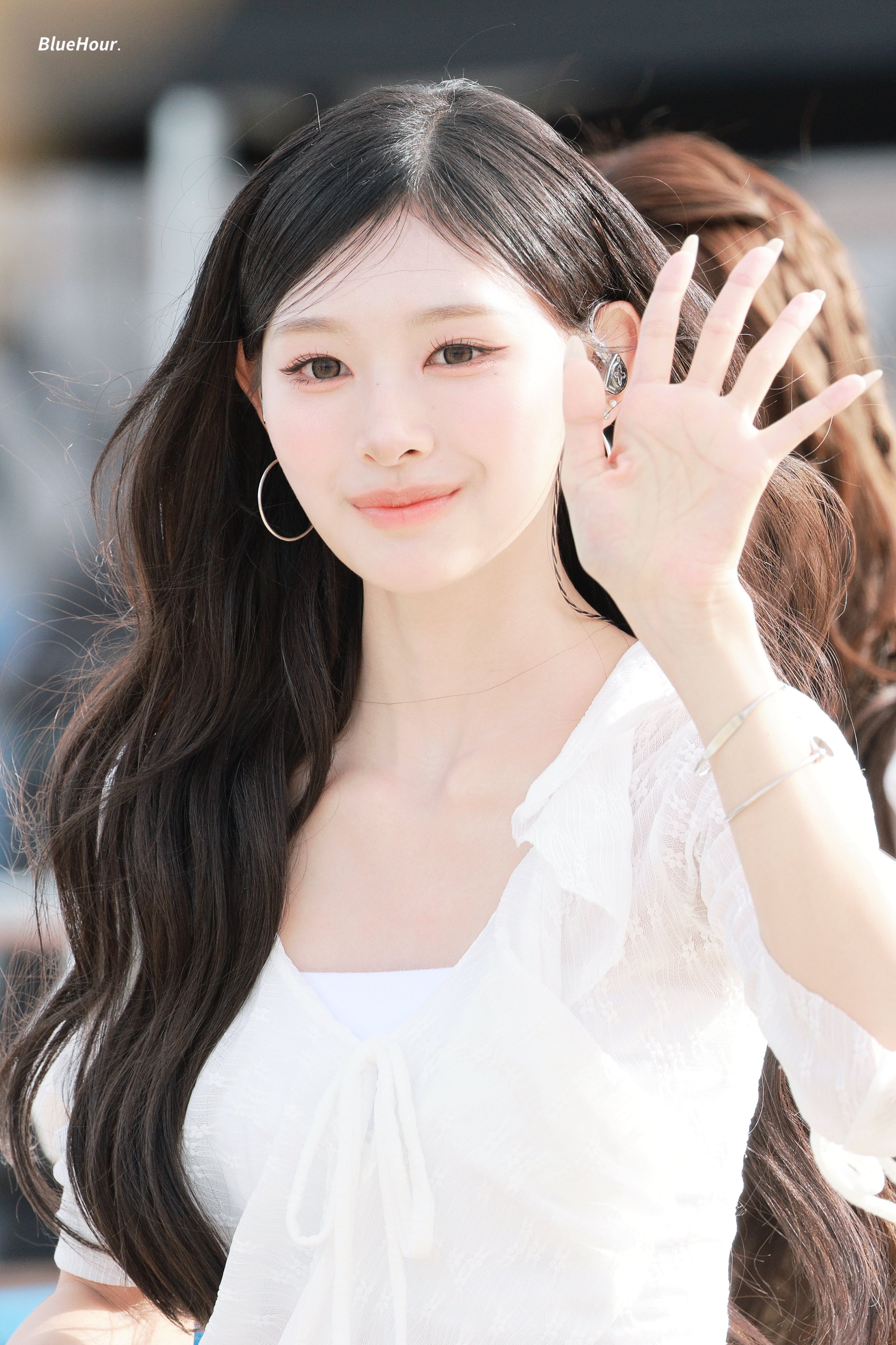 Minami — 260413 RESCENE Twitter Update - Minami HQ Photos