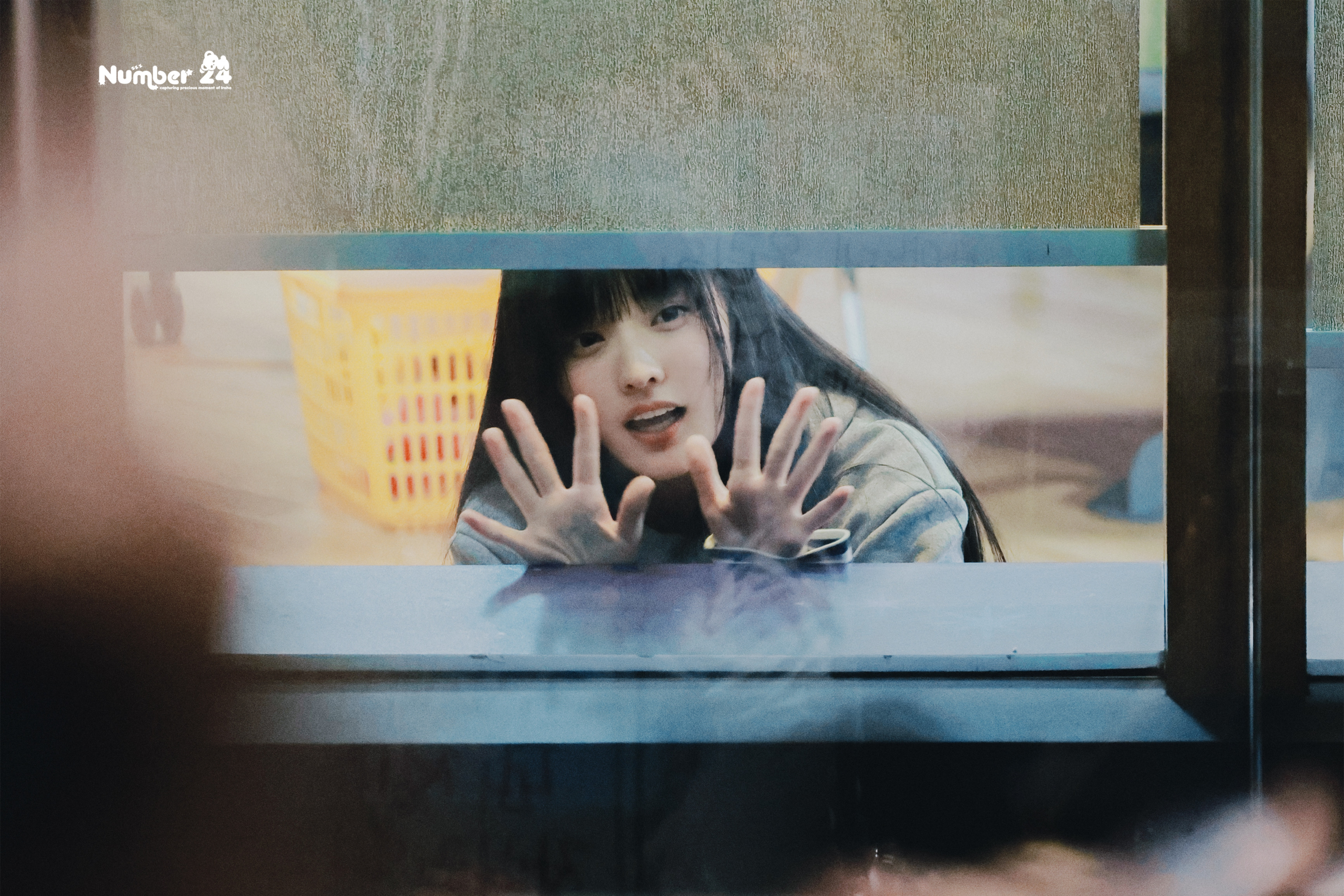 Iroha — 240504 Iroha - Weverse DEBUT SHOW [ILLIT : I'LL (SHOW) IT