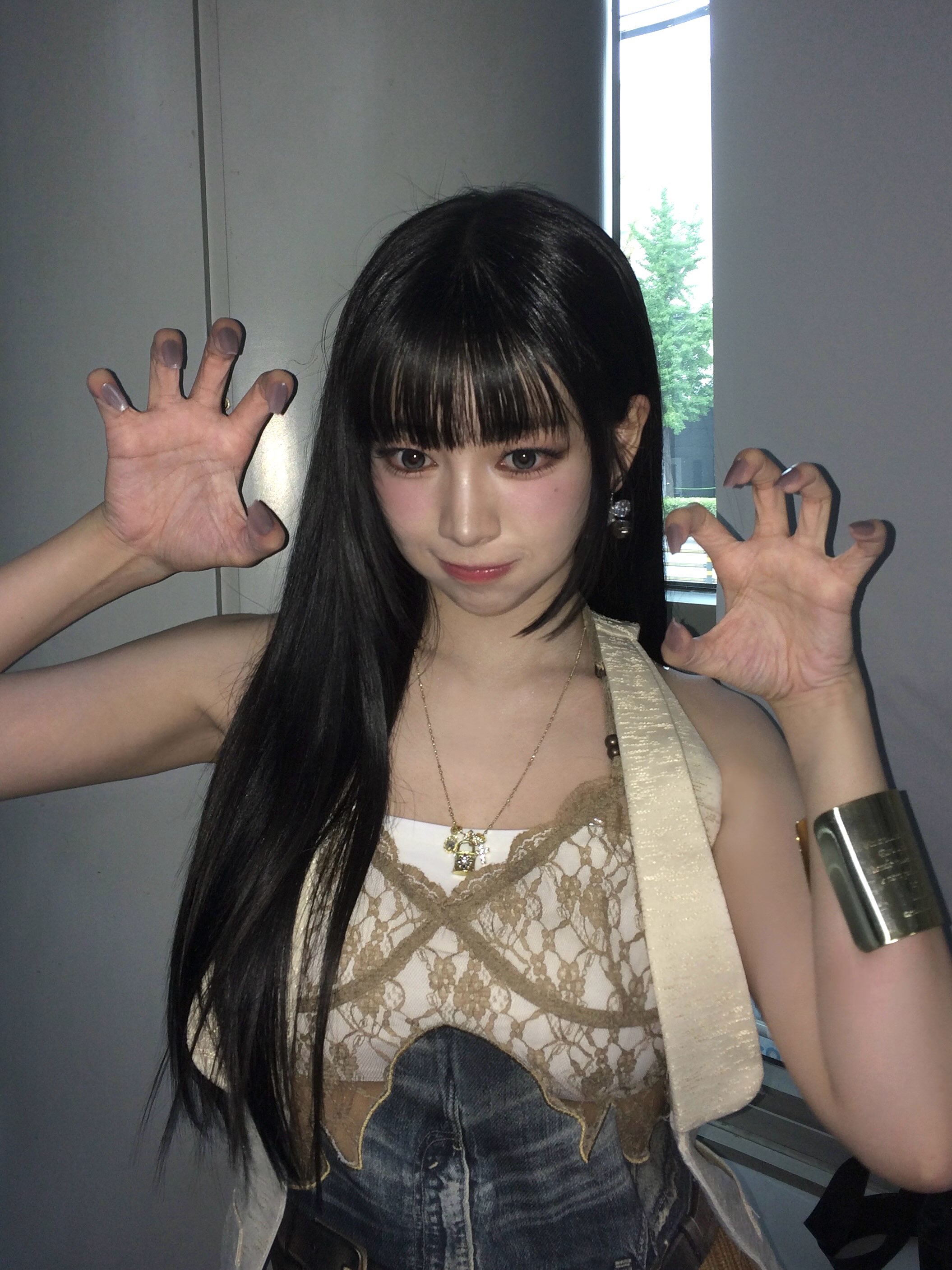 Nana — 260912 UNIS Twitter Update - Nana HQ Photos